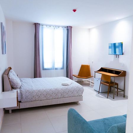 Hotel Maison Marceau 马罗尼河畔圣洛朗 外观 照片